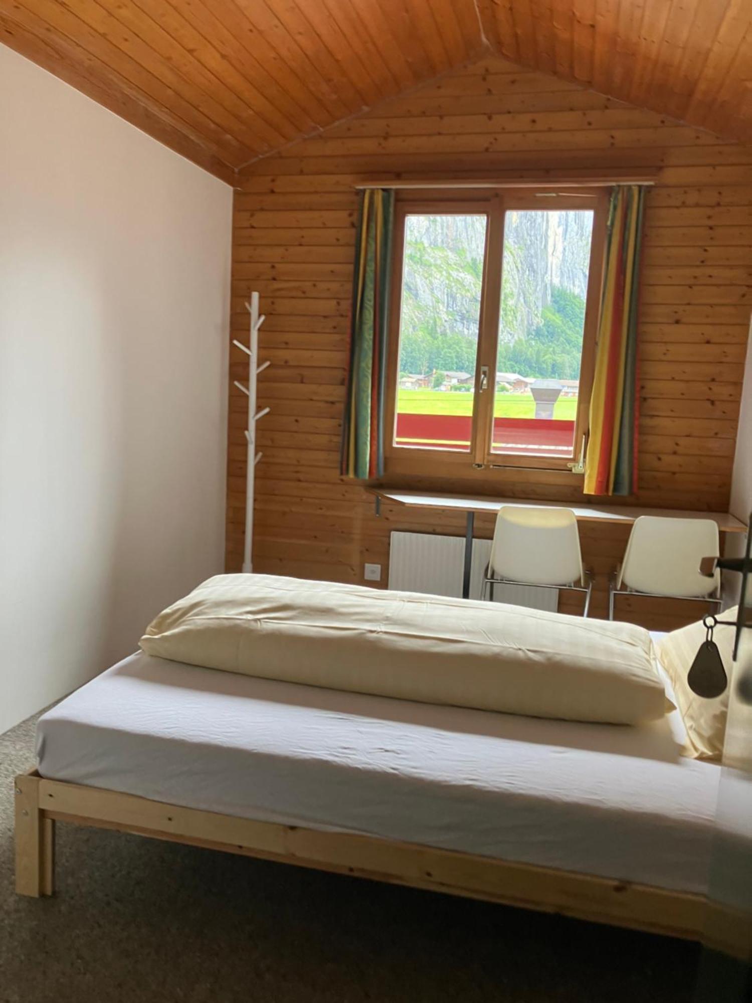 Alpine Base Hostel - Adults Only Lauterbrunnen Exterior photo